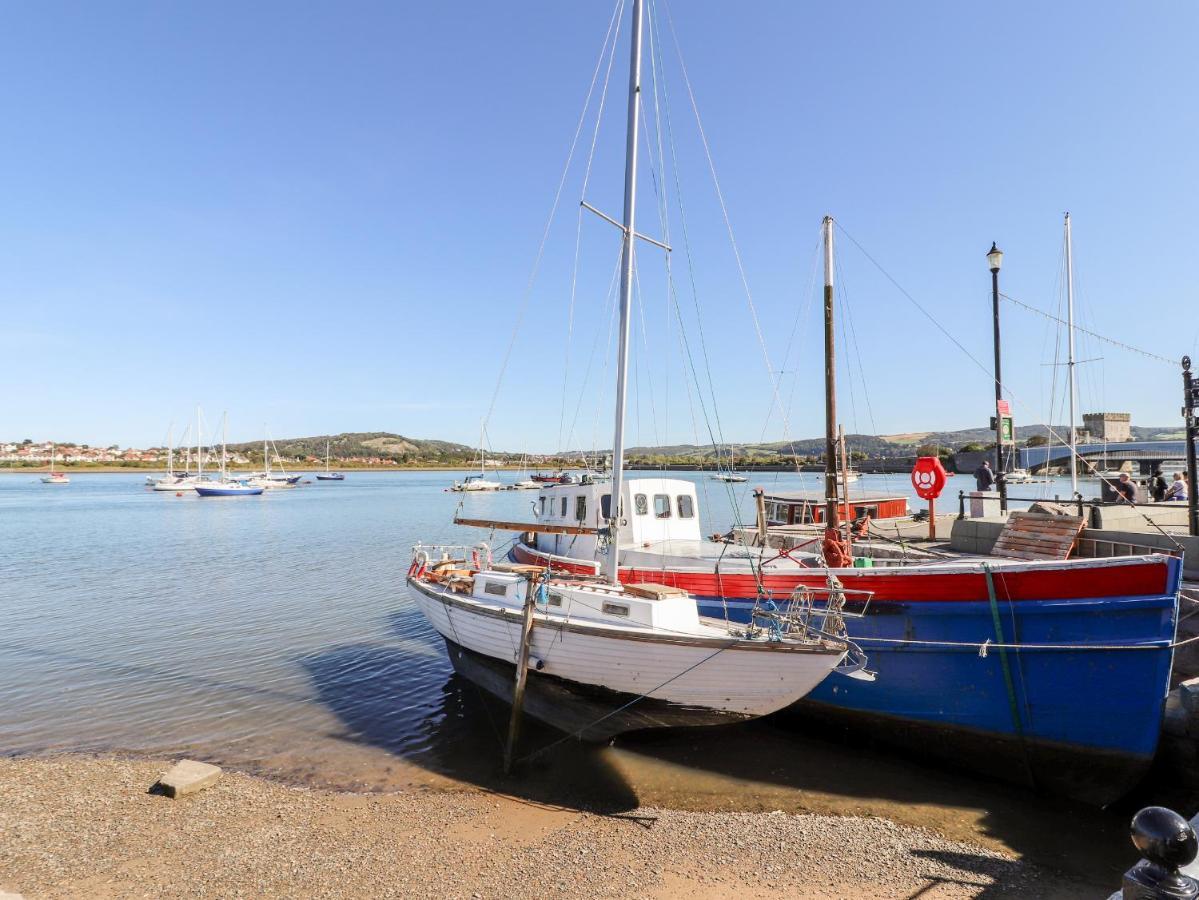 Bryn Y Mor