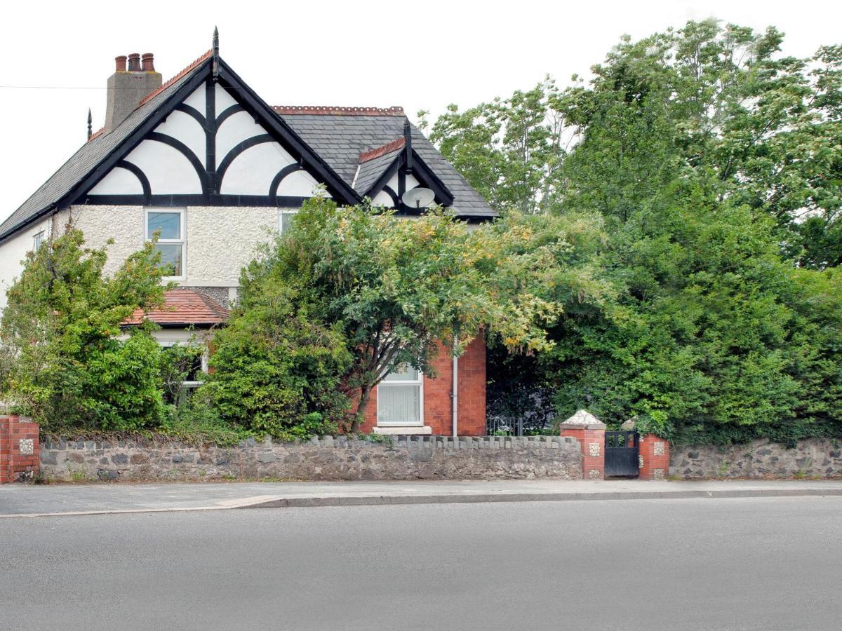 Bryn Y Mor Holiday home Colwyn Bay